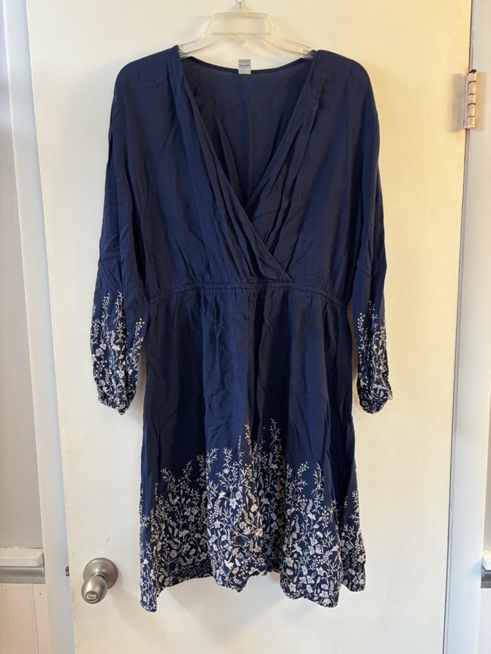 Women's Navy Blue Floral V-Neck Dress